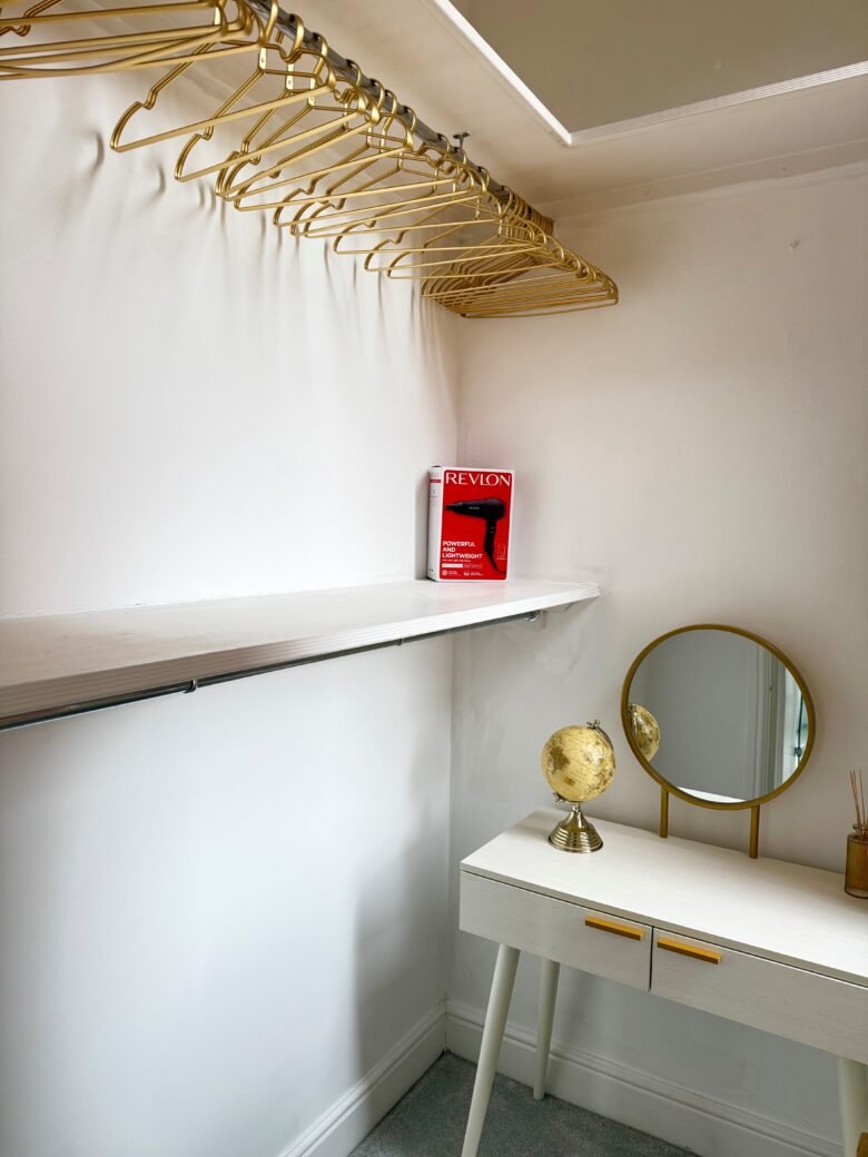 Image of a walk-in closet at Luxury Home in Repton Park.